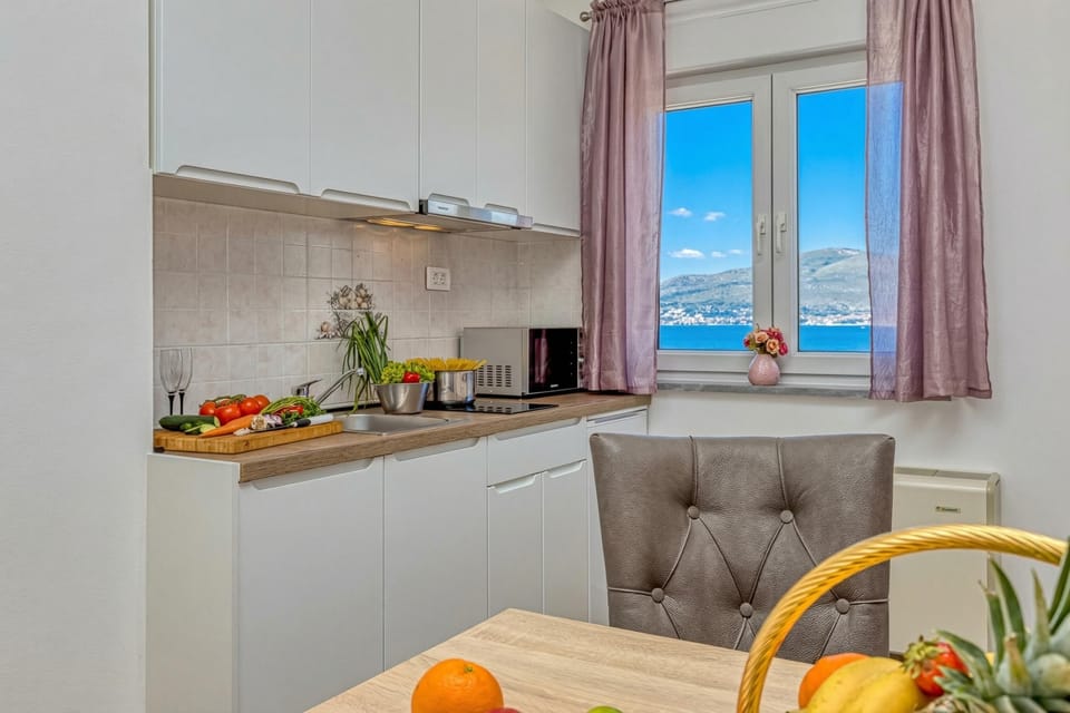 Kitchen and dining area