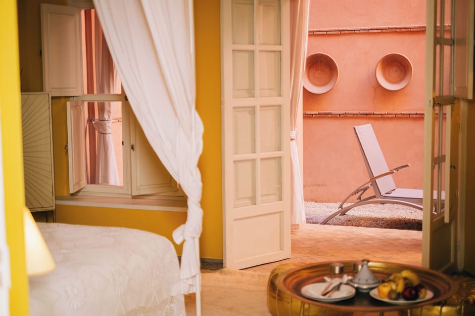 SUITE JUNIOR AVEC TERRASSE | Select Comfort beds, minibar, in-room safe, individually furnished