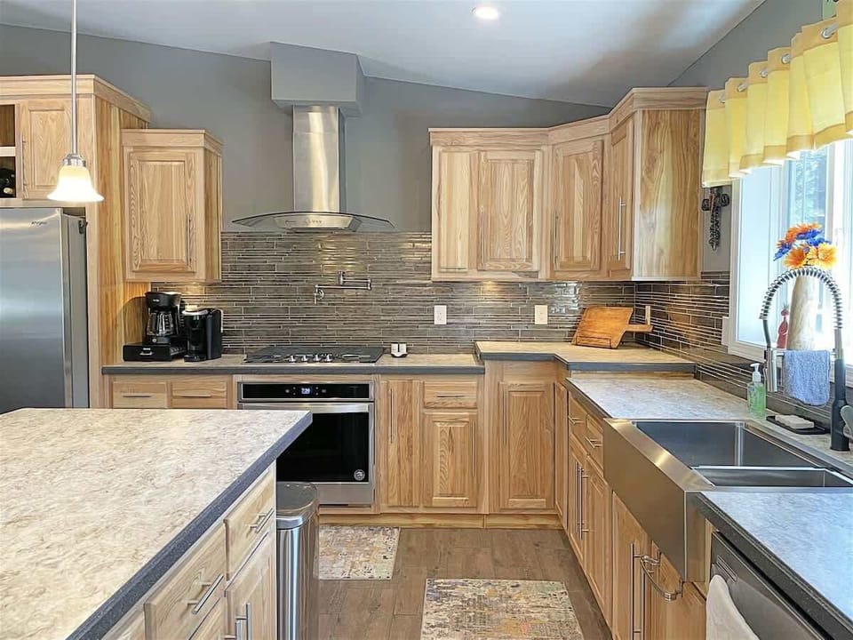 Gourmet kitchen 