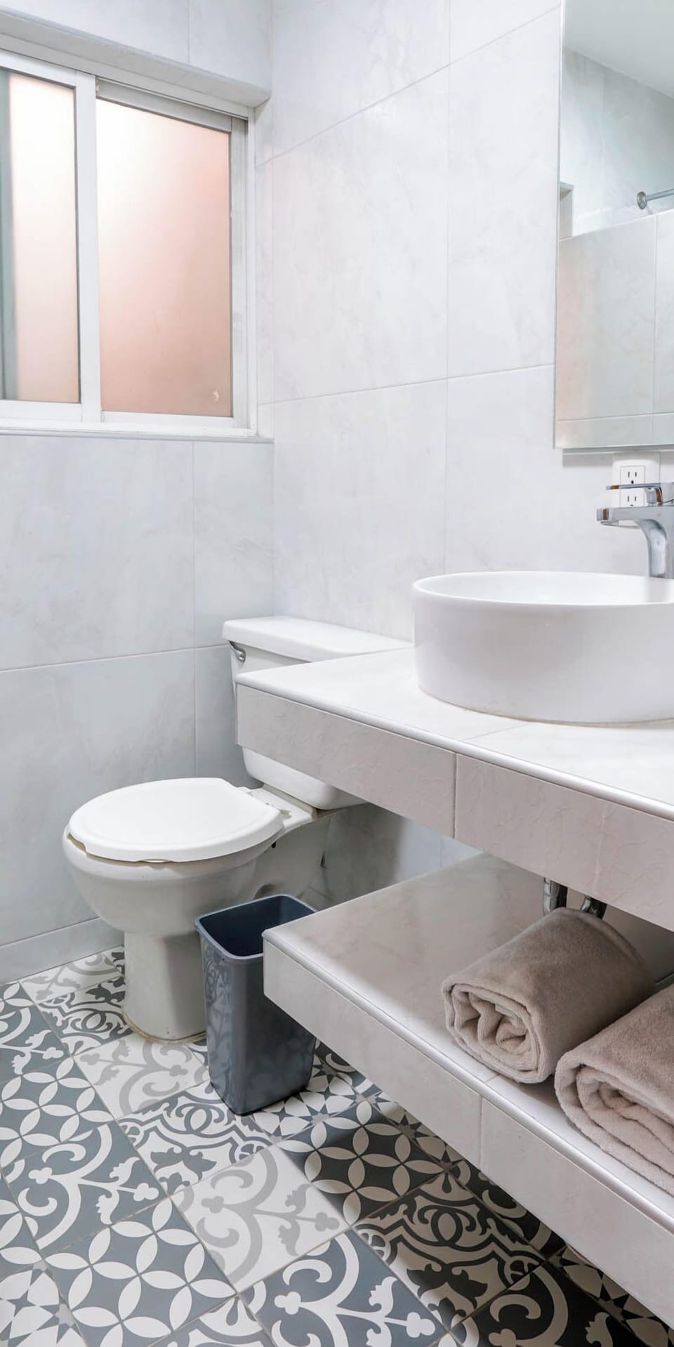 Standard Room, 2 Double Beds | Bathroom | Shower, towels