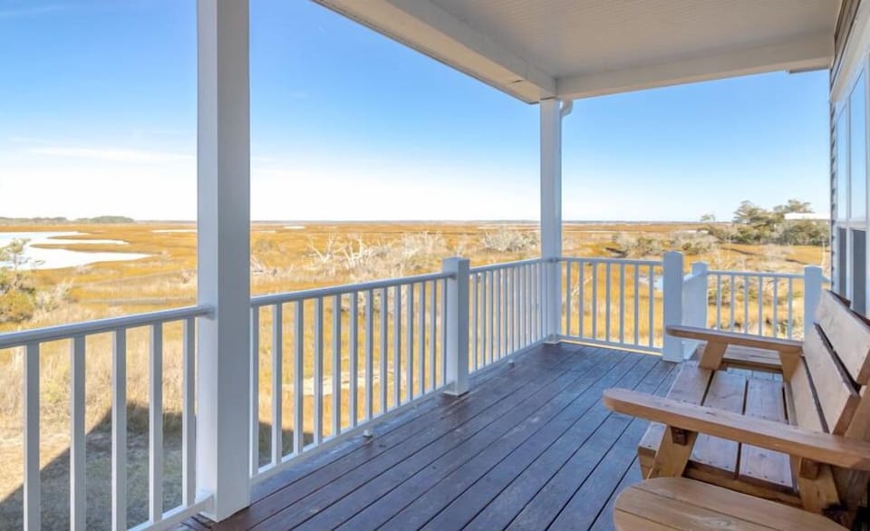 Soundfront Covered Porch II