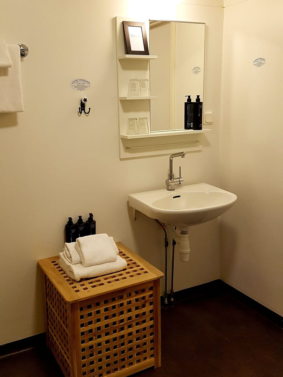 Family Room, Accessible | Bathroom | Shower, hair dryer, towels, soap