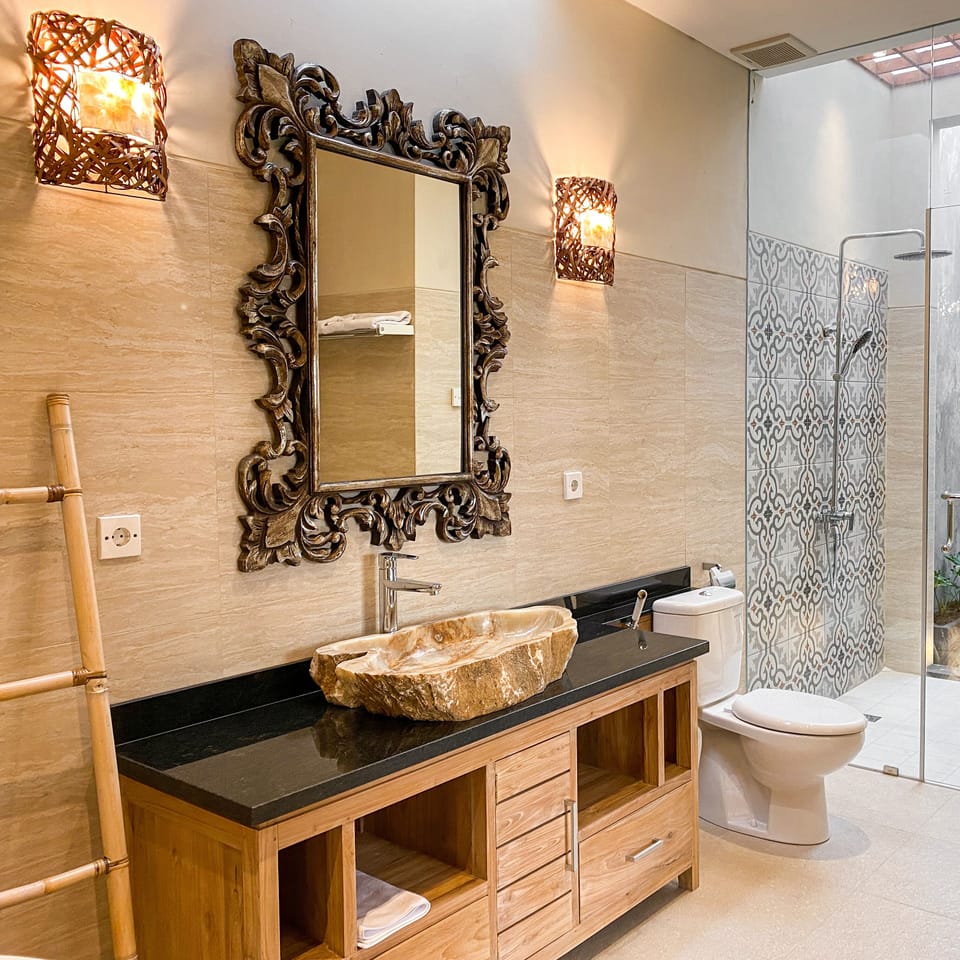 Villa | Bathroom | Free toiletries, bidet, towels, soap