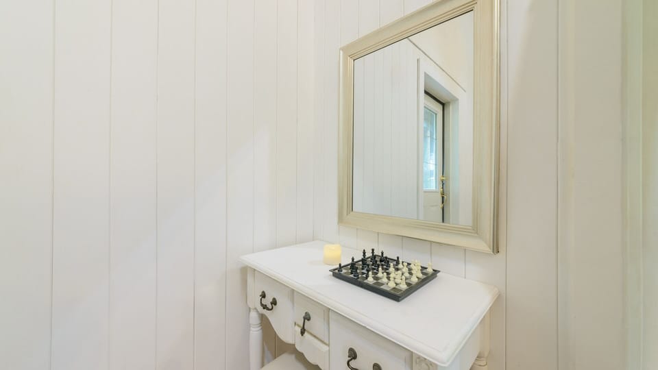 Basic Room, 1 Bedroom (pine) | 1 bedroom, WiFi (free)