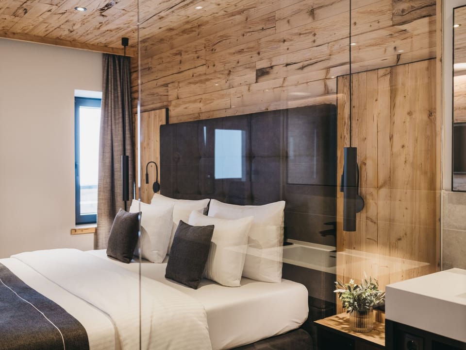 Familien Zimmer | In-room safe, free cribs/infant beds, free WiFi, bed sheets
