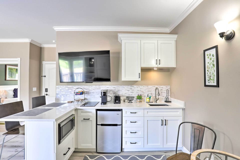 Kitchenette