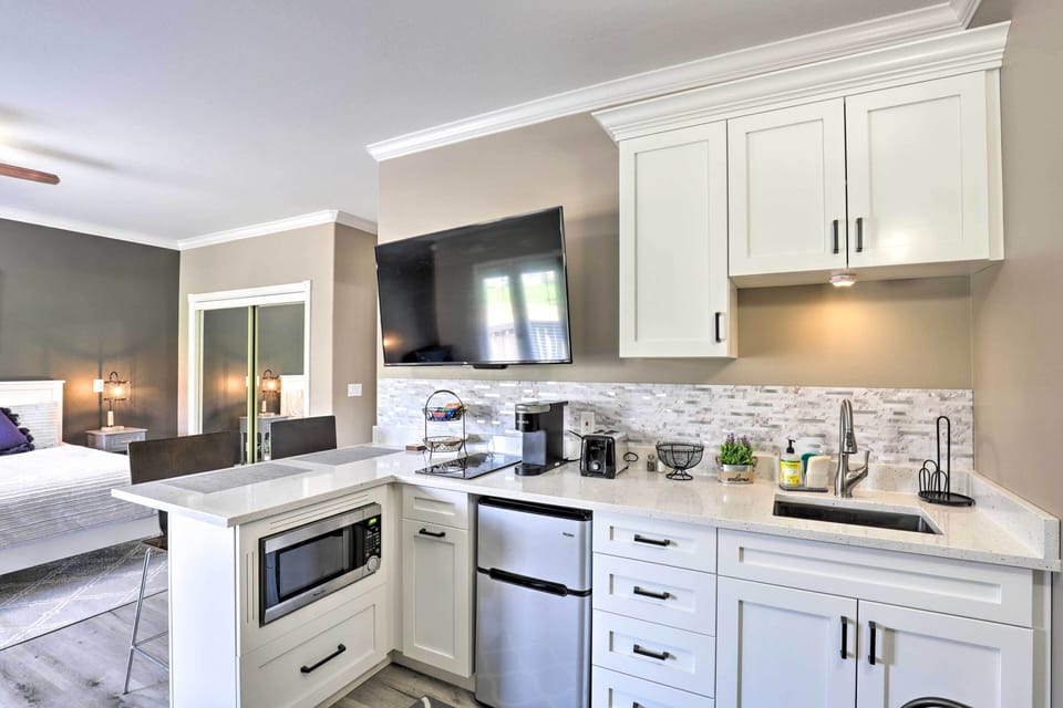 Kitchenette