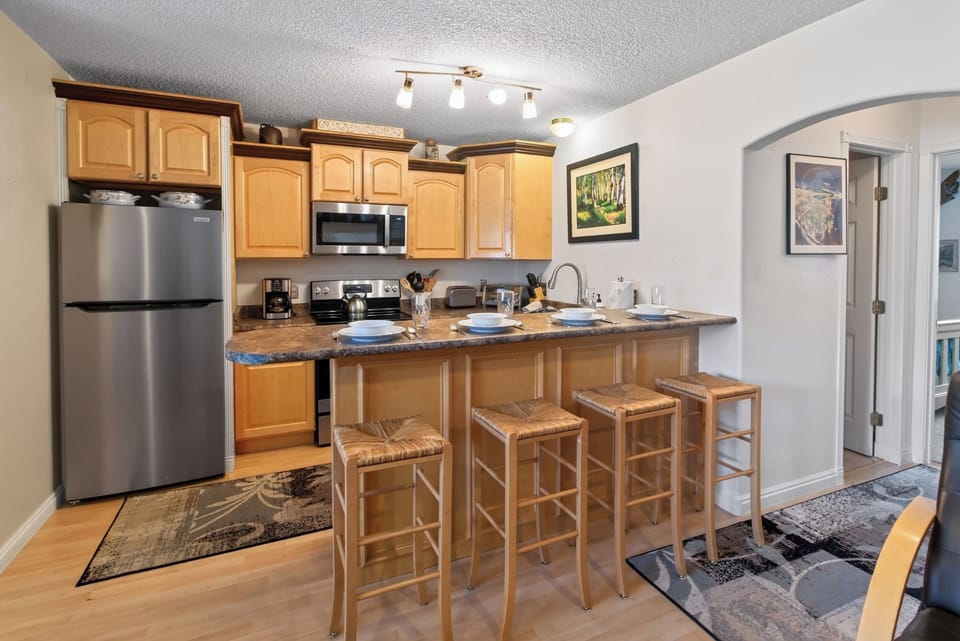 Kitchen and Counter Stools.