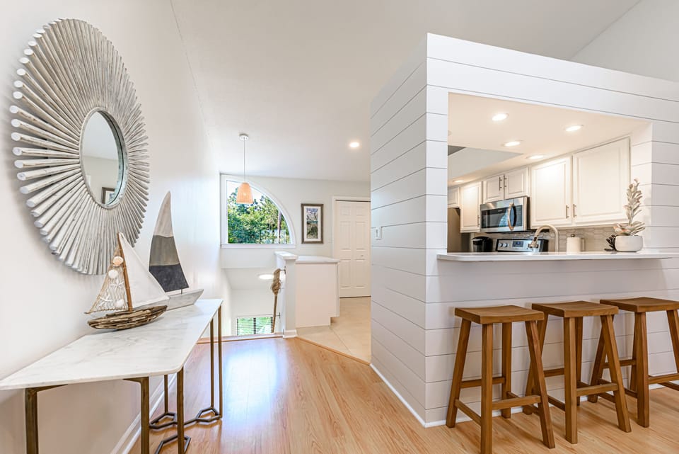 Entry and Breakfast Bar Area