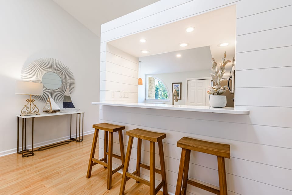 Breakfast Bar Area