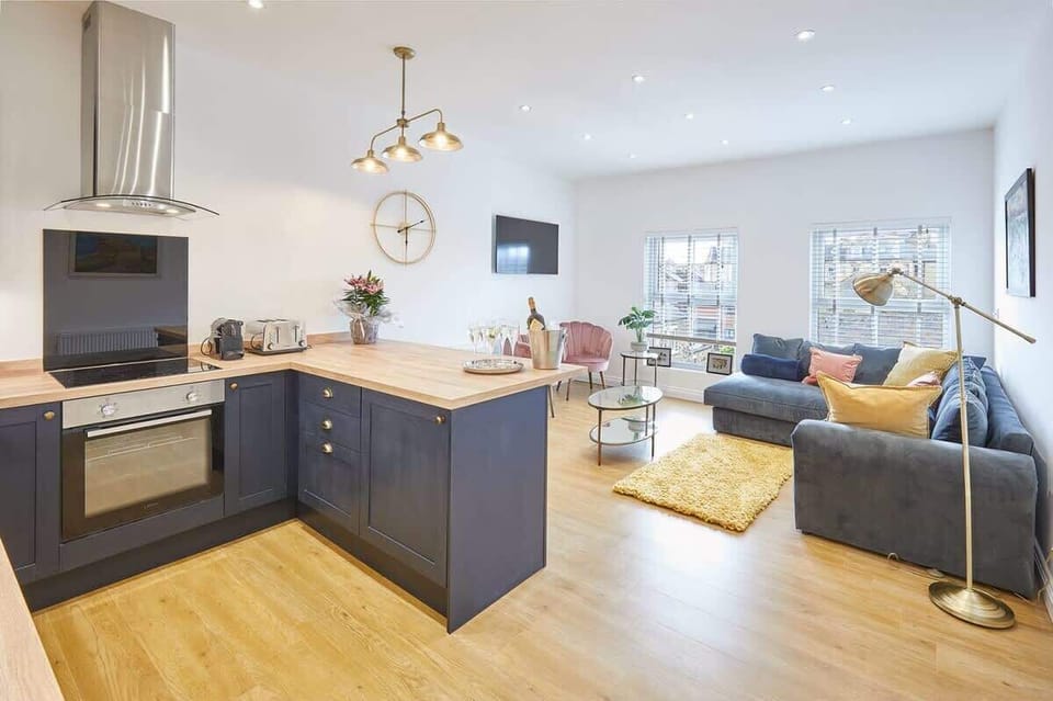 Licence to Chill, Saltburn-by-the-sea - Stay North Yorkshire