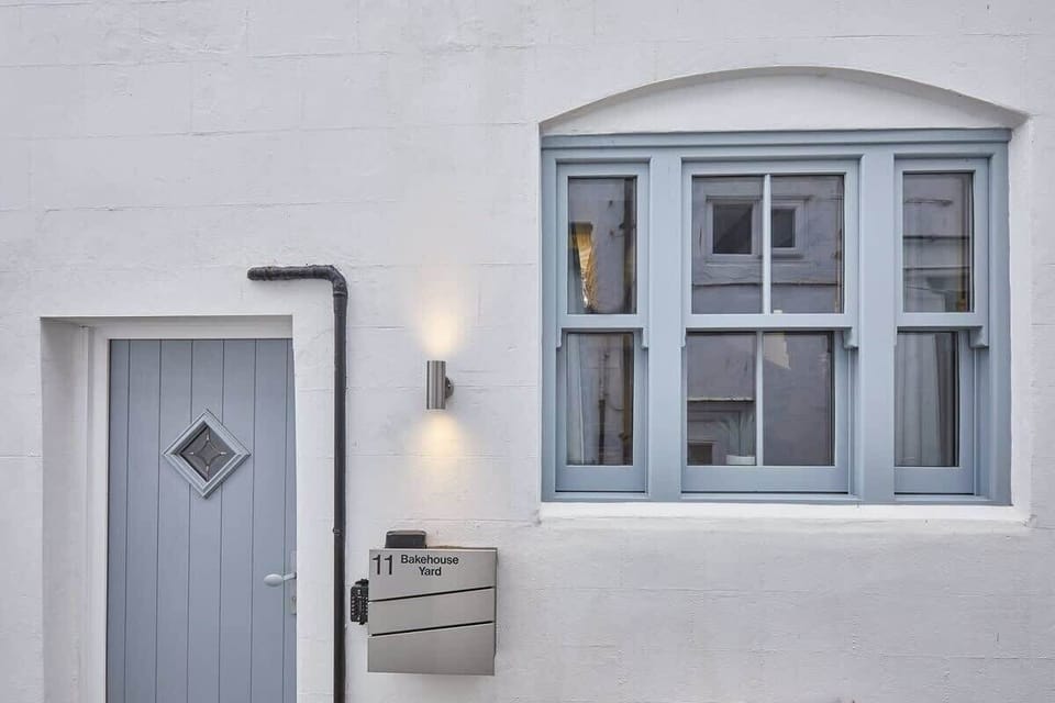 11 Bakehouse Yard, Whitby - Host & Stay