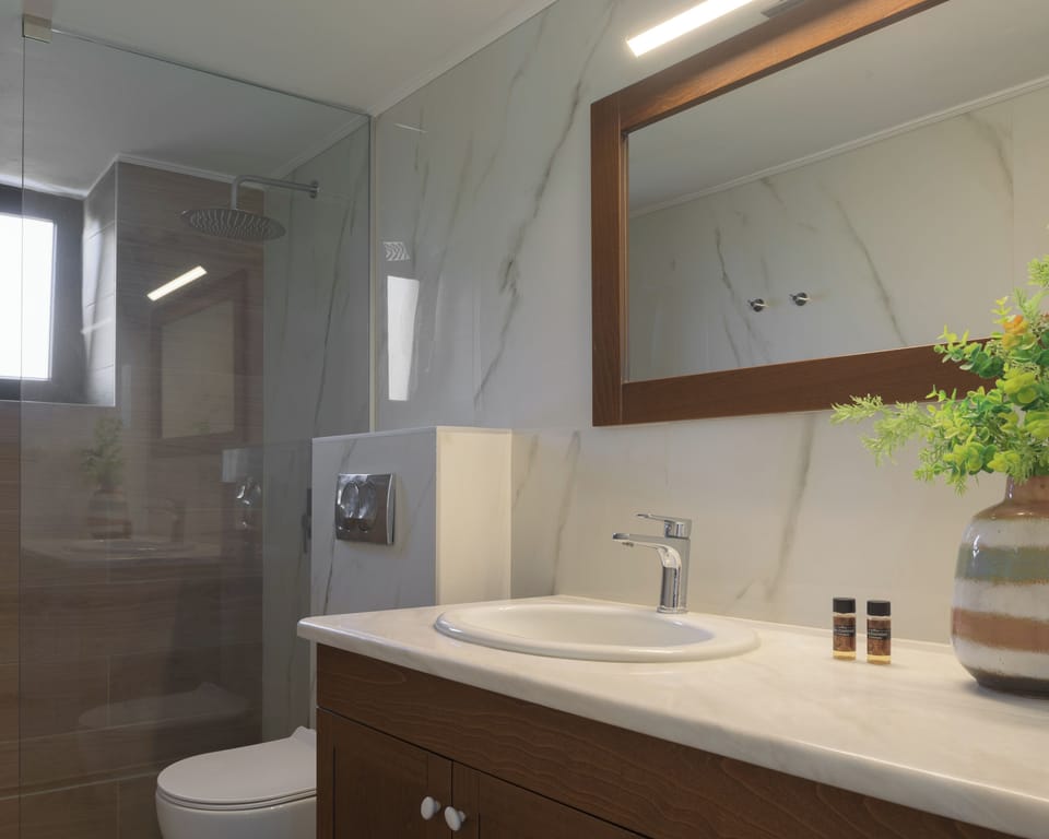 Unique Bathroom Settings.