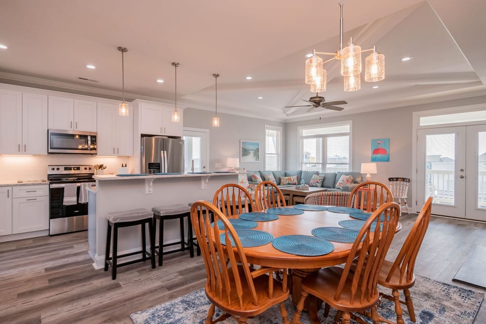 Dining Area - 2nd Level