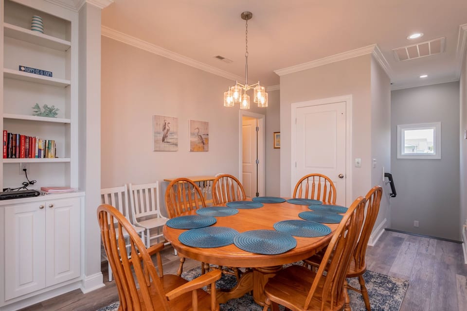Dining Area - 2nd Level