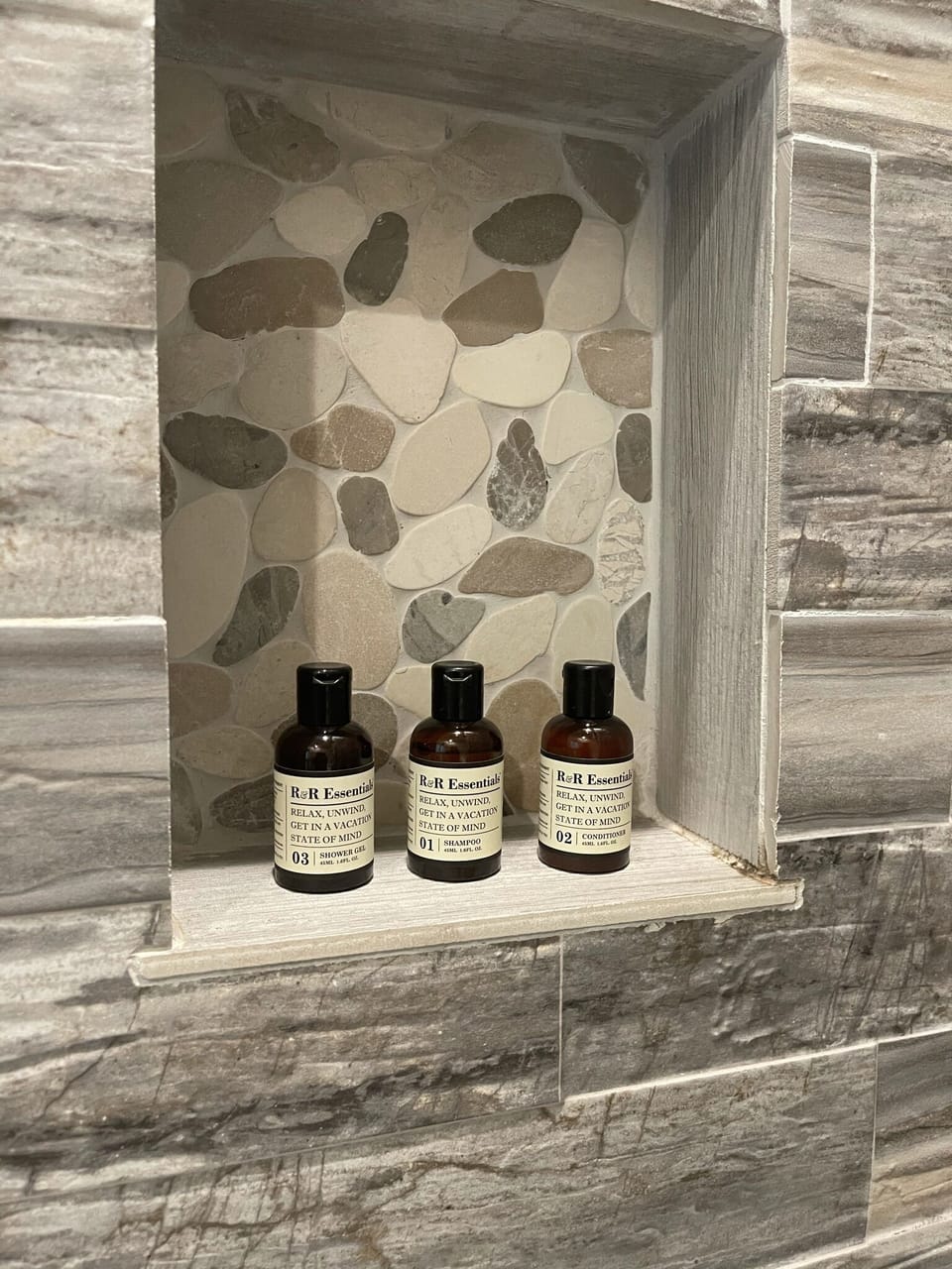 Bathroom amenities