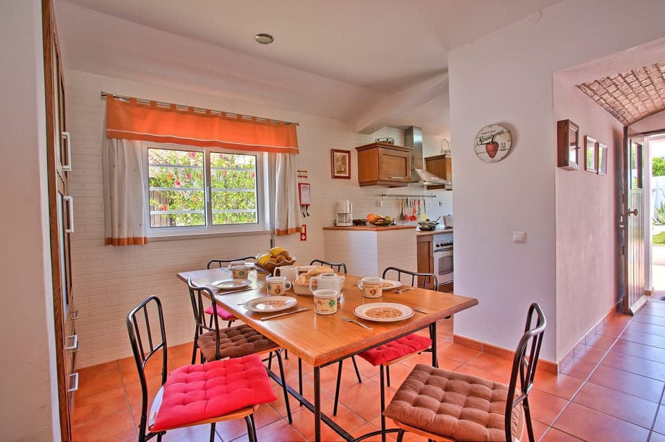Villa Dela image