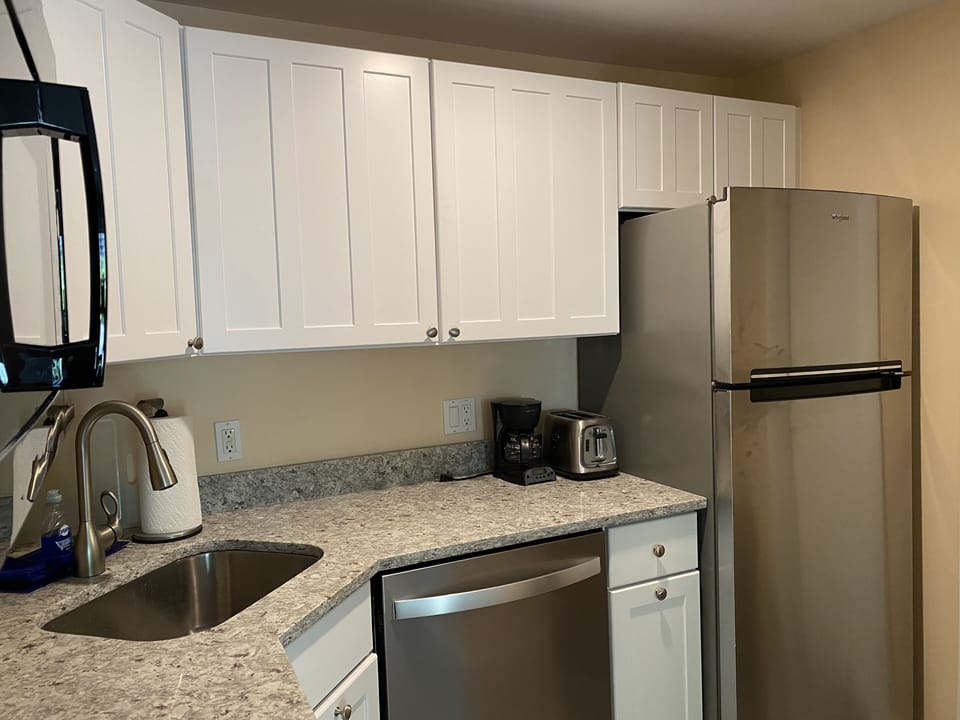 Mostly everything one would need in this kitchen