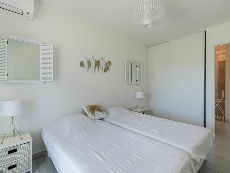 Furniture, Property, Building, Azure, Comfort, Door, Wood, Interior Design, Floor