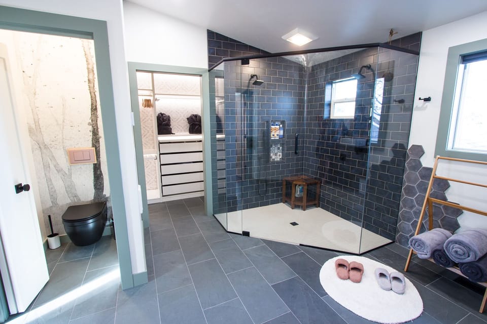 Master bath.