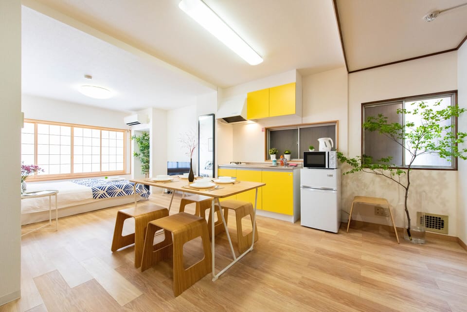 Apartment, Non Smoking | 2 bedrooms, WiFi (free), bed sheets