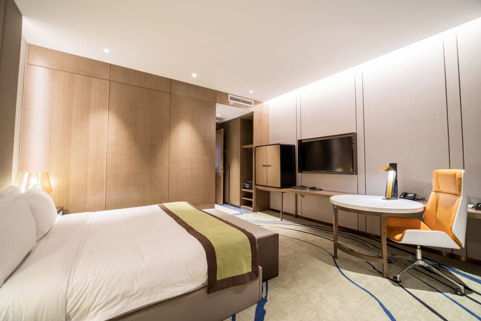 Standard Double or Twin Room, 1 Bedroom | Premium bedding, down comforters, minibar, in-room safe