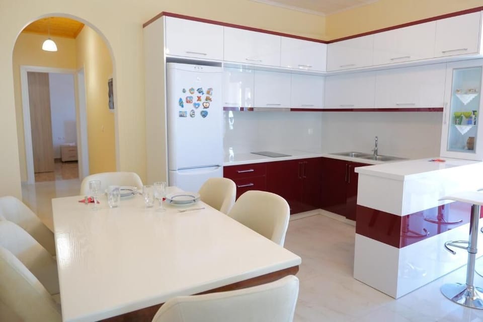 Apartment, 2 Bedrooms, Terrace, Sea View | Private kitchen | Electric kettle