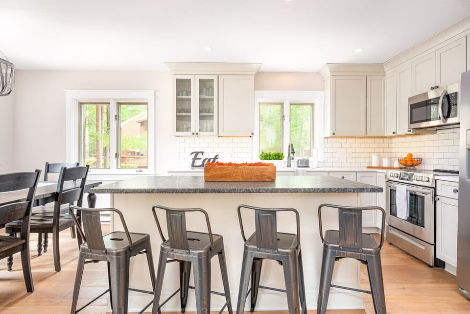 Modern functionality meets mountain hospitality at this beautiful, central island.