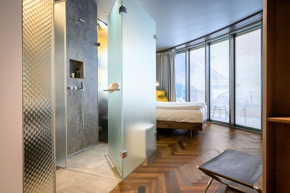 100-cm flat-screen TV with digital channels, TV