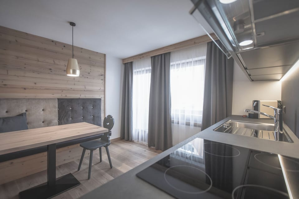 Apartment, 2 Bedrooms (C, my happiness) | Premium bedding, in-room safe, soundproofing, WiFi (free)