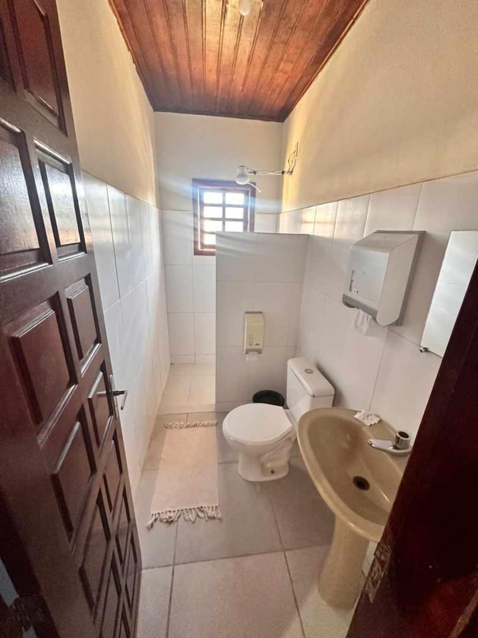 Standard Quadruple Room | Bathroom | Shower, free toiletries, towels, soap