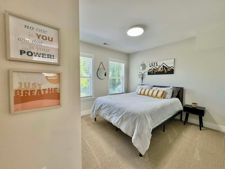 Upstairs bedroom #3