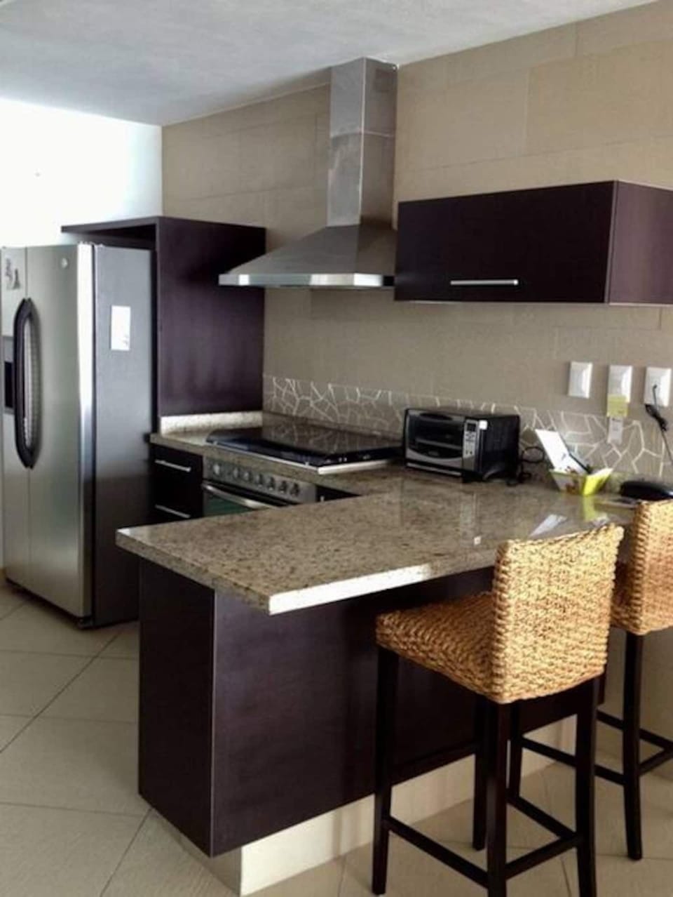 Fully equipped modern kitchen