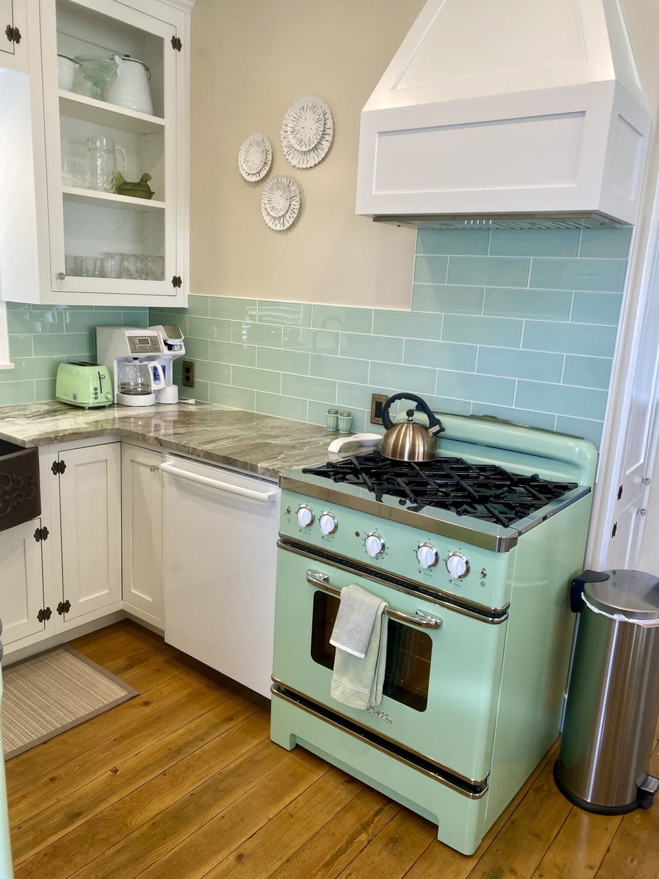Vintage style gas stove