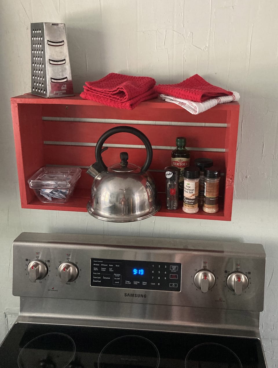 Kitchen view 2: Samsung smooth top range.