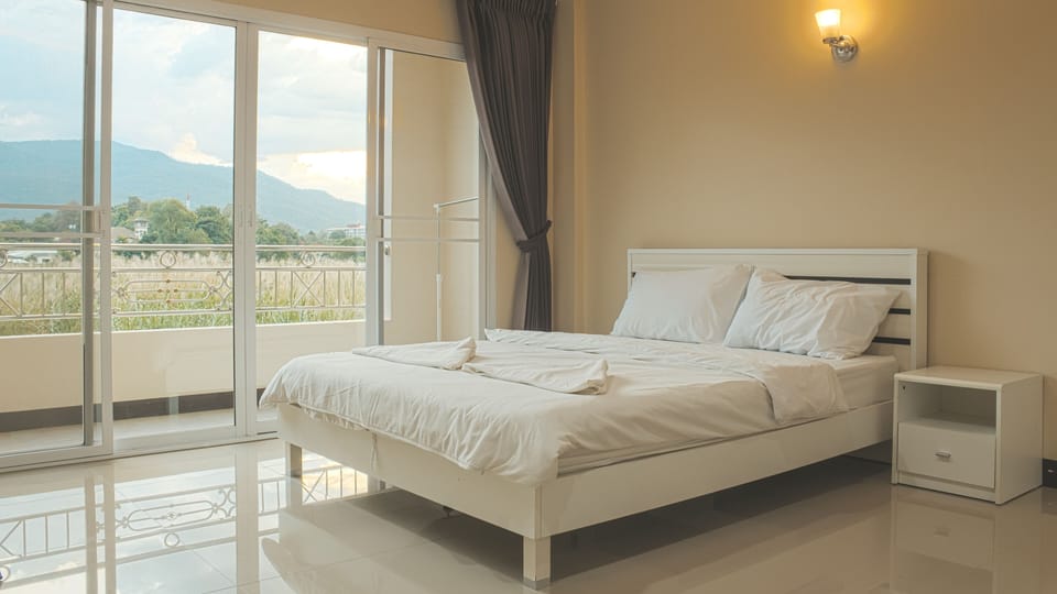 Standard Double Room | Laptop workspace, rollaway beds, free WiFi, bed sheets