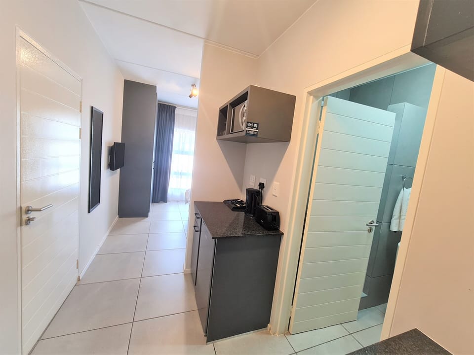 Standard Room | In-room safe, individually decorated, individually furnished