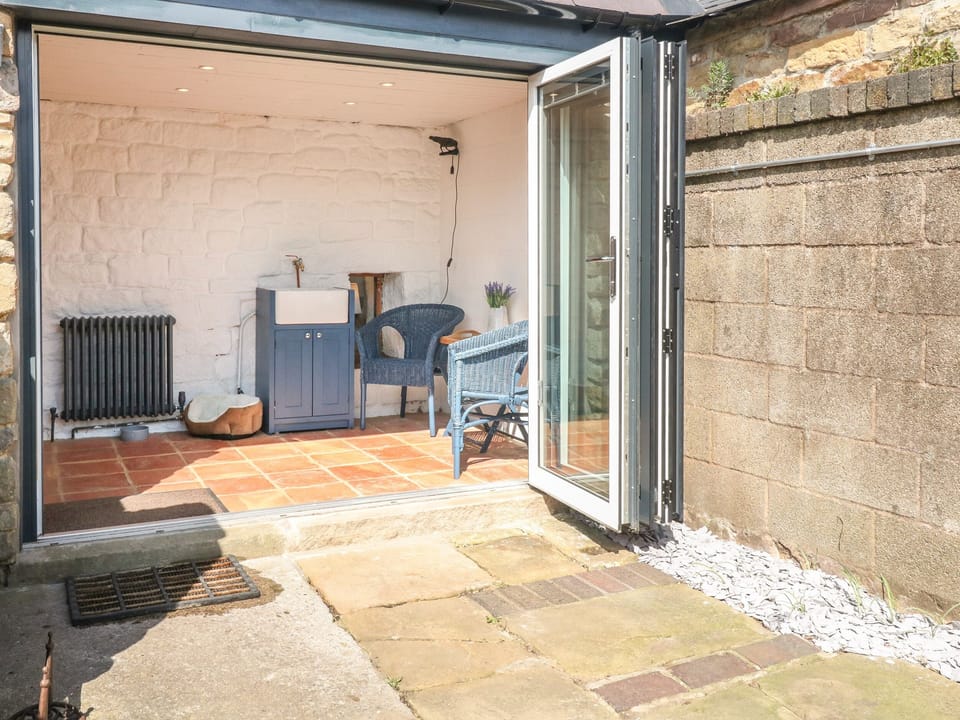 Cottage | Balcony
