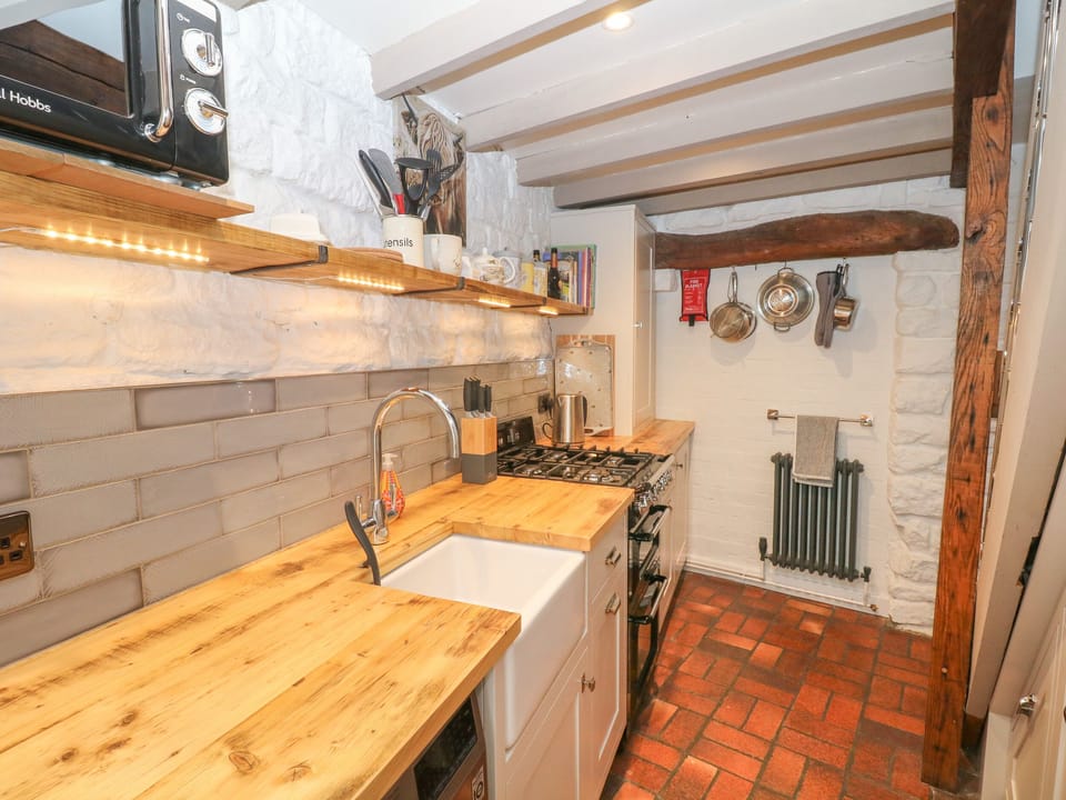 Cottage | Interior