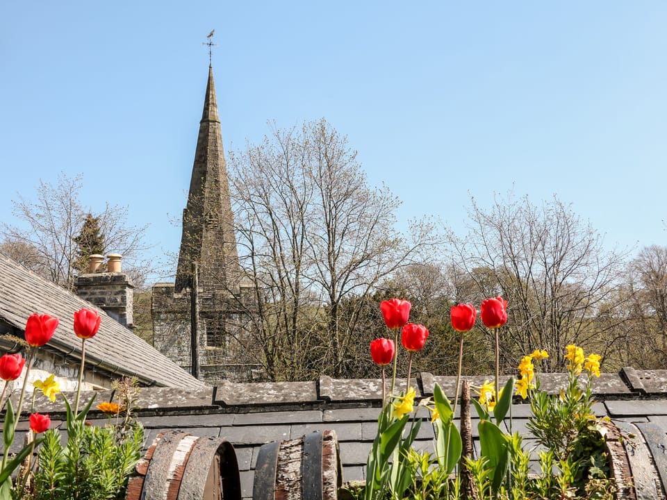 Cottage | Property grounds