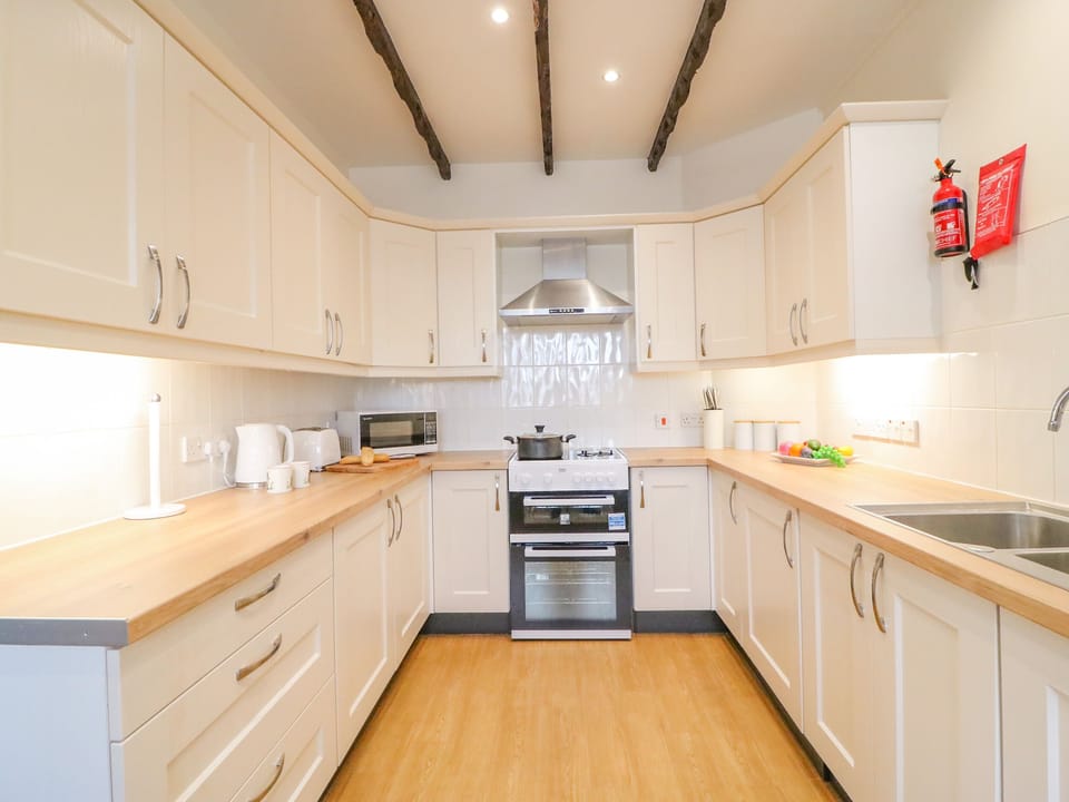 Cottage | Interior