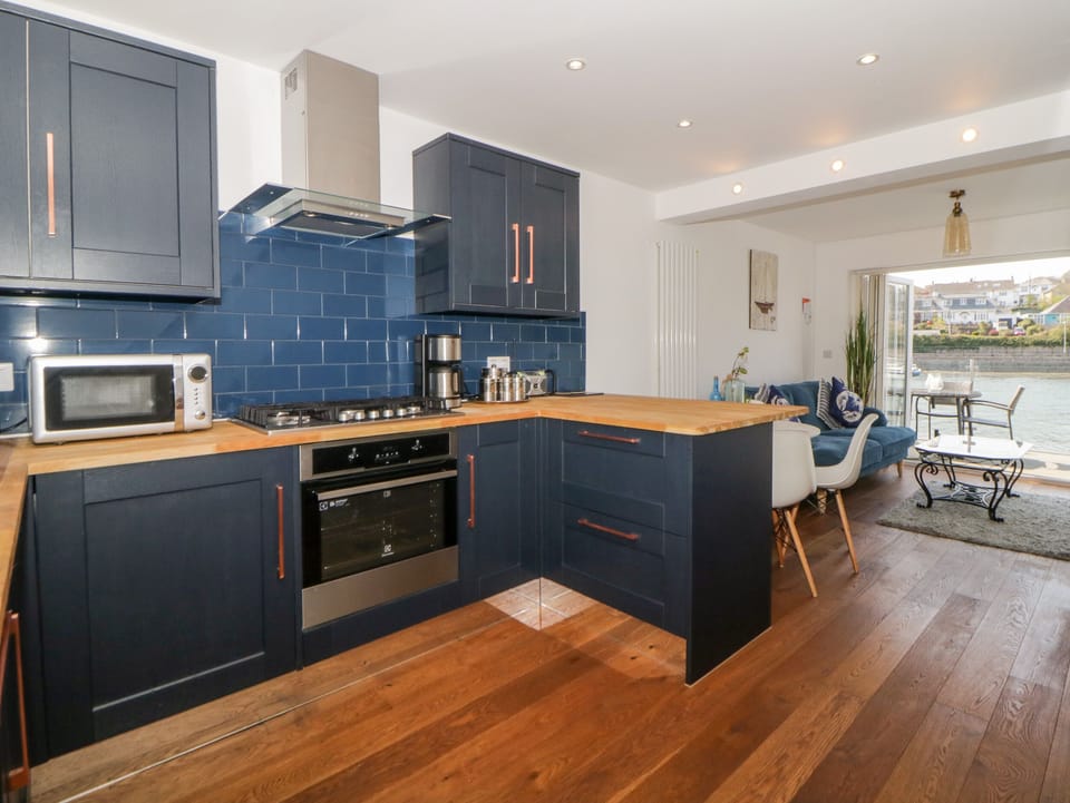 Cottage | Interior