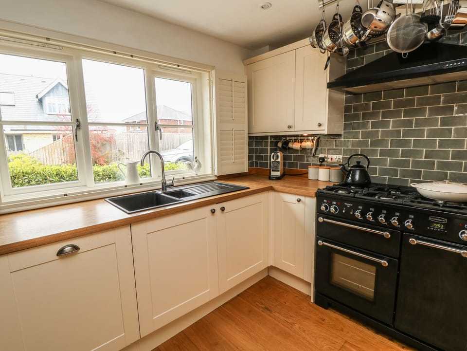 Cottage | Interior