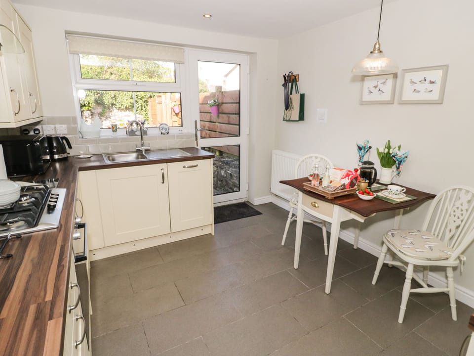 Cottage | Interior