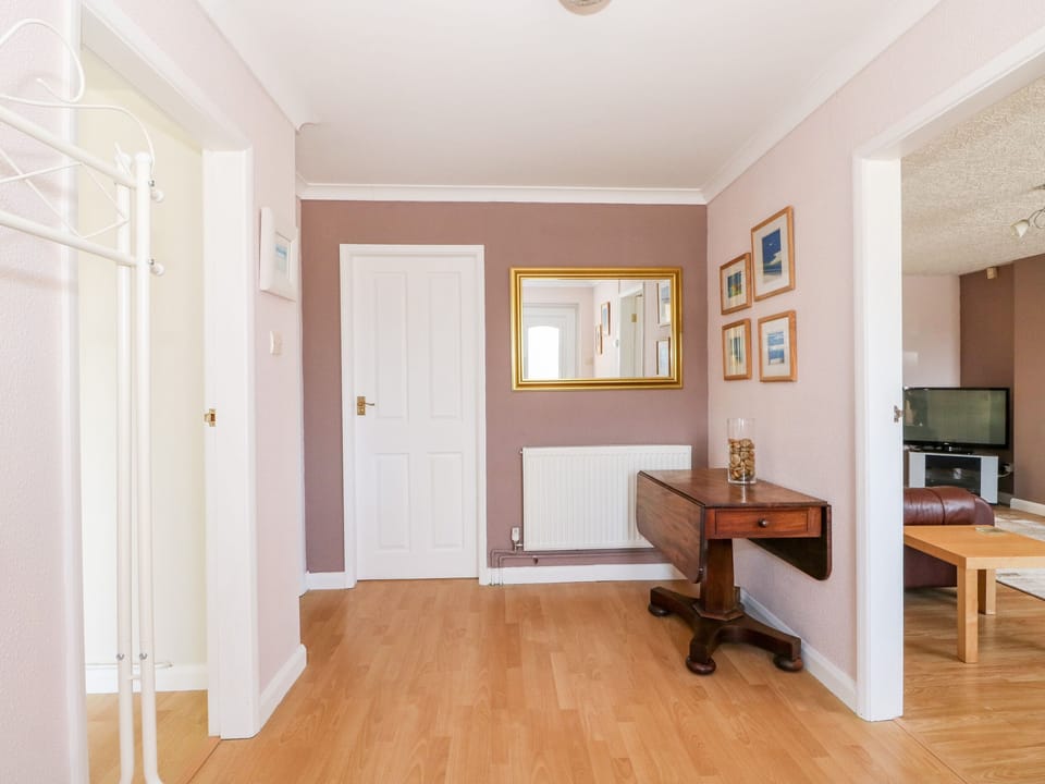 Cottage | 3 bedrooms, individually decorated, individually furnished, free WiFi