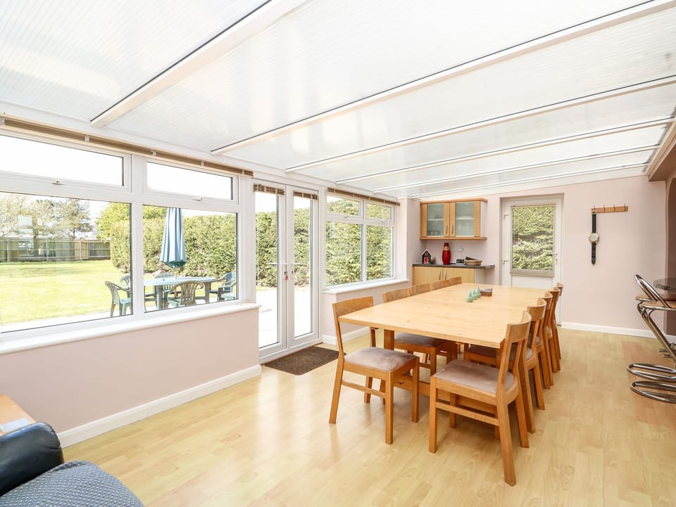 Cottage | 3 bedrooms, individually decorated, individually furnished, free WiFi