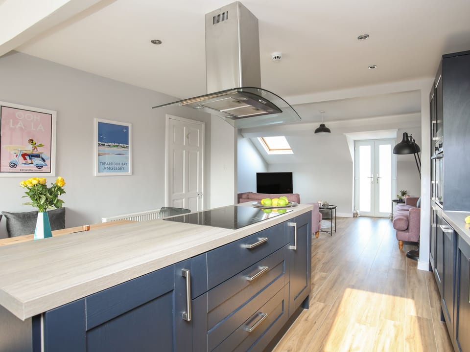 Cottage | Interior