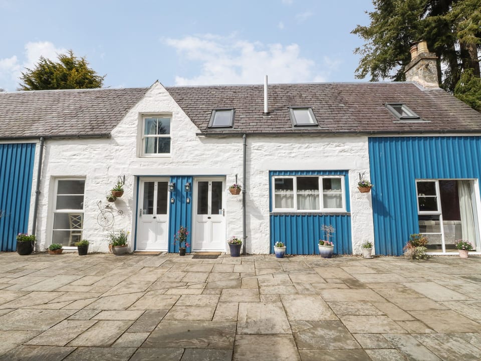 Cottage | Front of property