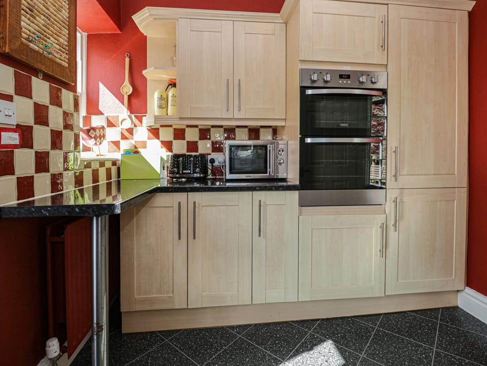 Cottage | Interior