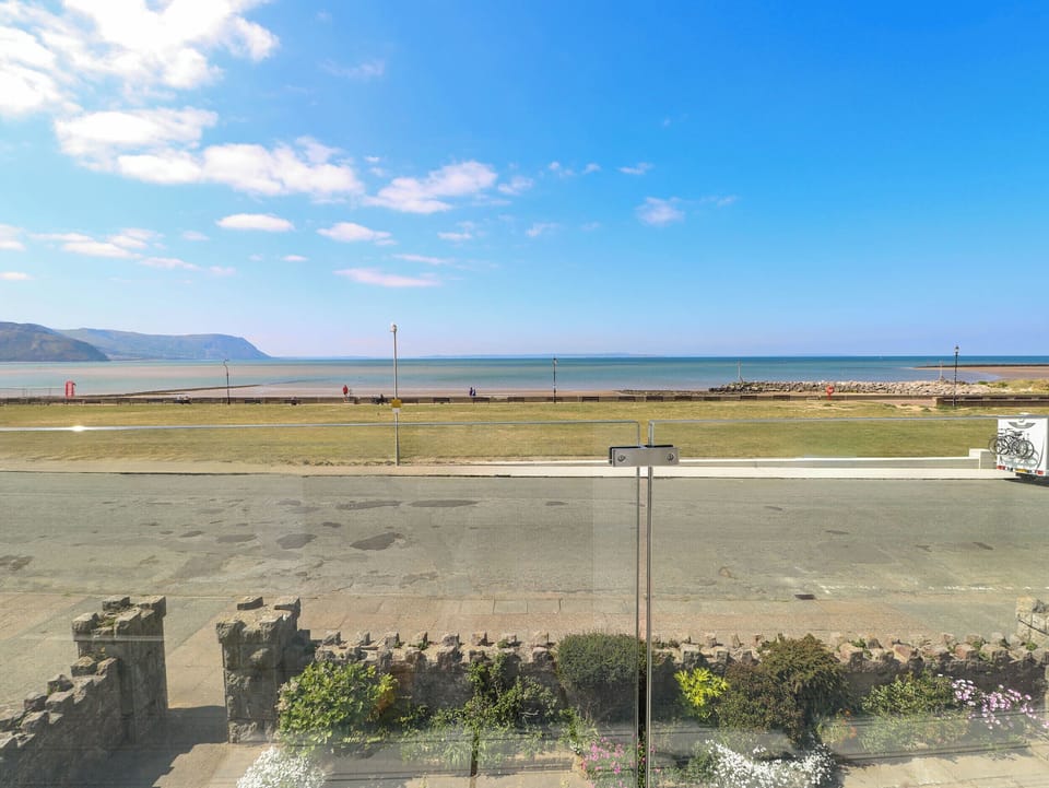 Cottage | Beach/ocean view